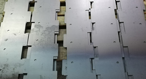 廣有五金專業(yè)生產(chǎn)長(zhǎng)合頁、焊接合頁、重型合頁等特殊合頁