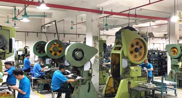 年關(guān)趕貨，匠心筑夢(mèng)|廣有五金&東莞合頁(yè)?