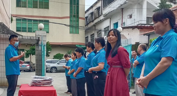 以愛為“包”，致敬母親的無私歲月——母親節(jié)特輯|廣有五金&東莞合頁?